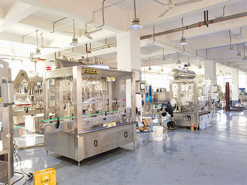 北京液體灌裝機